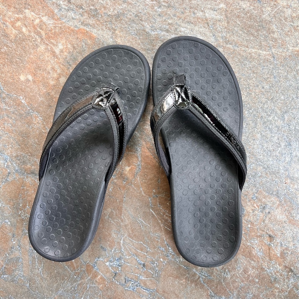 Vionic Tide 2 Sandals/Flip Flops Size 8
